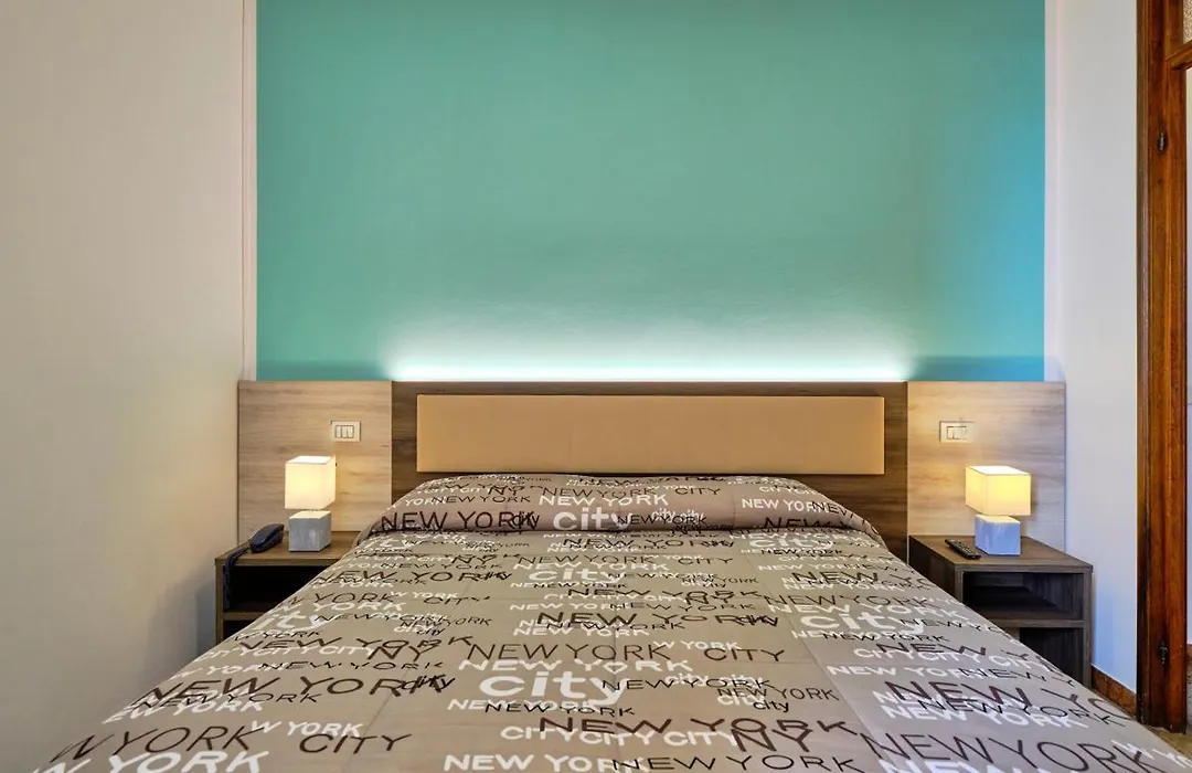 Piccolo Hotel-1