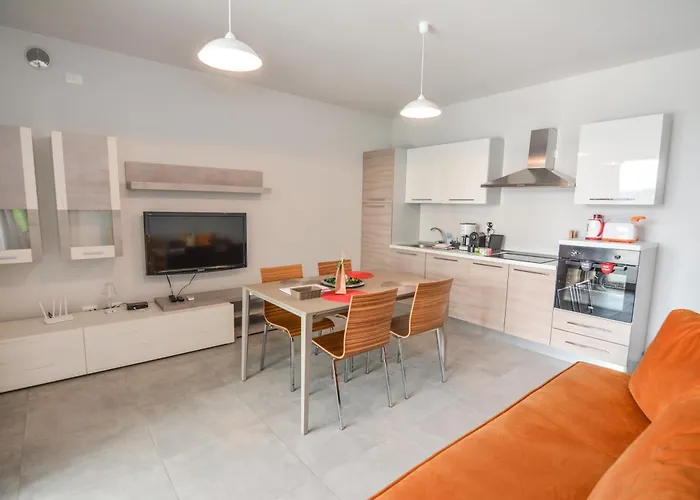 Sunset Lodge - Enjoy Holiday Garda 